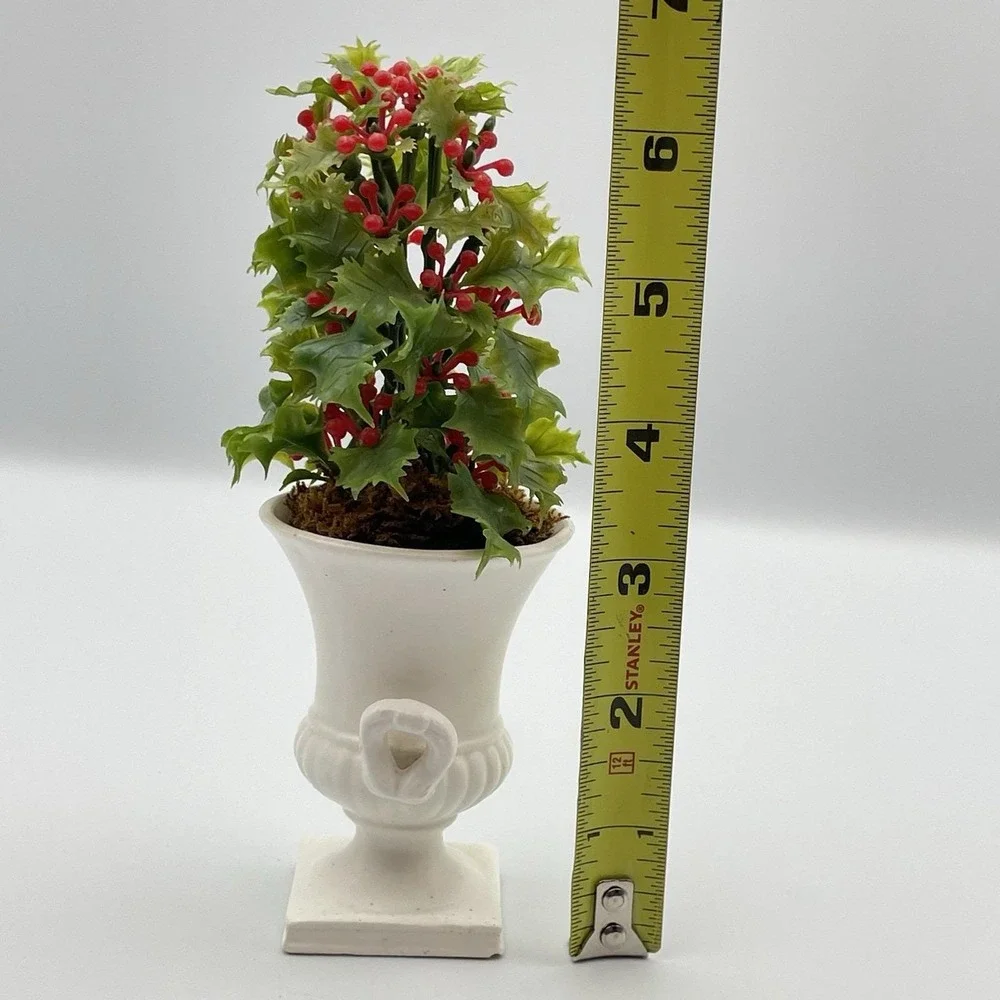 Vintage‎ National Potteries Japan White Urn Planter Faux Holly 1950s–1970s